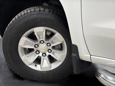 Used 2023 Chevrolet Silverado 1500 LT image 28