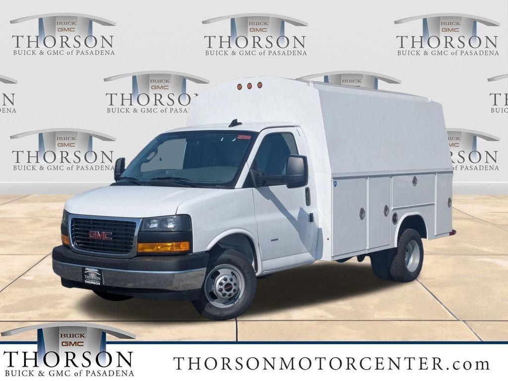 New 2026 GMC Savana 3500 w/ Power Convenience Package RWD image 1