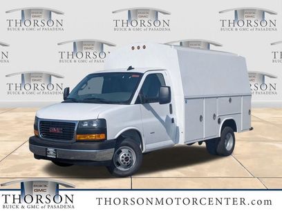 New 2026 GMC Savana 3500 w/ Power Convenience Package