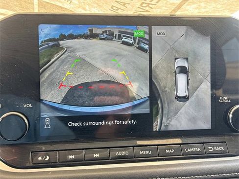 Used 2021 Nissan Rogue Platinum image 25