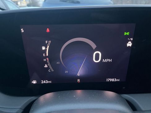 Used 2025 Buick Encore GX Preferred image 34