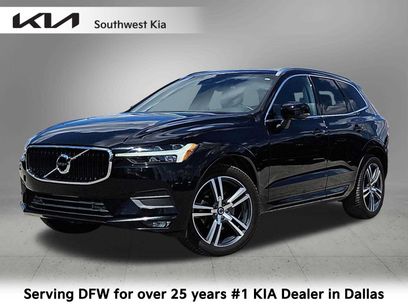 Used 2021 Volvo XC60 T5 Momentum w/ Premium Package