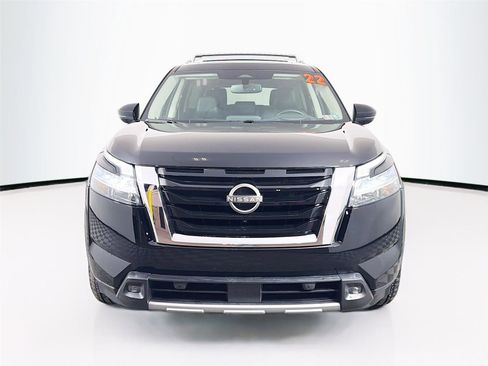 Used 2022 Nissan Pathfinder Platinum w/ Cargo Package image 2