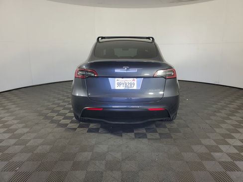 Used 2021 Tesla Model Y Long Range image 5