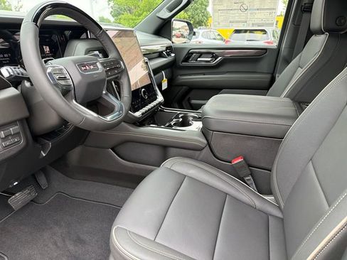 New 2026 GMC Yukon XL Elevation w/ Elevation Premium Package AWD/4WD image 16