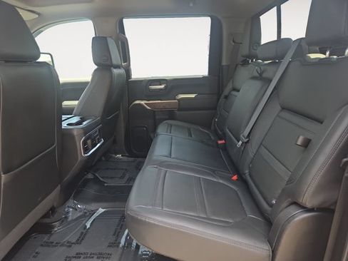 Used 2023 GMC Sierra 2500 Denali w/ Denali Black Diamond Edition AWD/4WD image 14