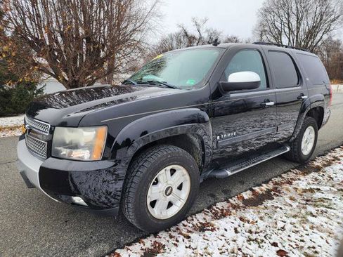 Used 2007 Chevrolet Tahoe LT w/ LT Preferred Equipment Group image 2