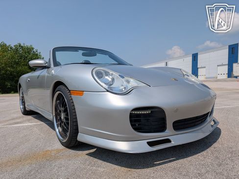 Used 2004 Porsche 911 Carrera 4S image 21