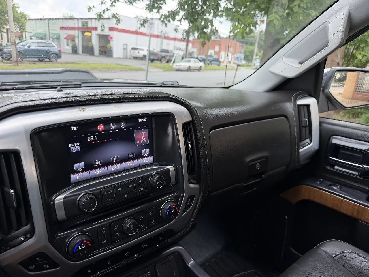 Used 2014 GMC Sierra 1500 SLT w/ SLT Preferred Package AWD/4WD image 36