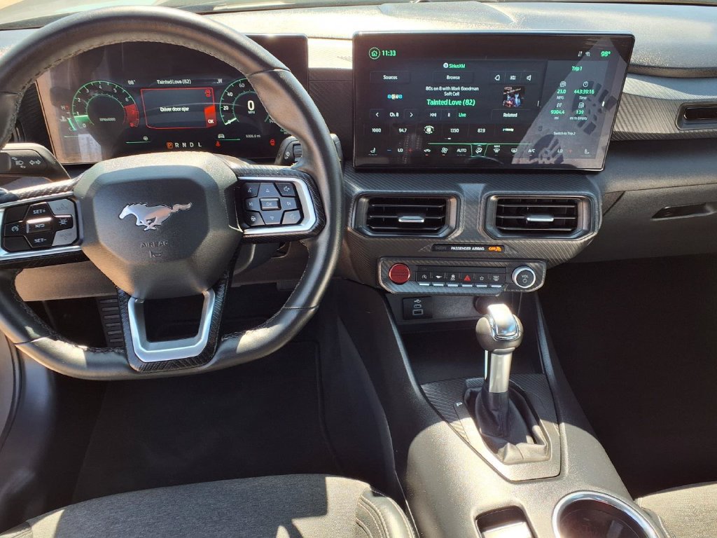 Used 2025 Ford Mustang Coupe RWD image 13