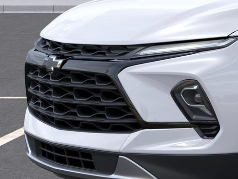 New 2026 Chevrolet Blazer LT w/ Convenience Package AWD/4WD image 13
