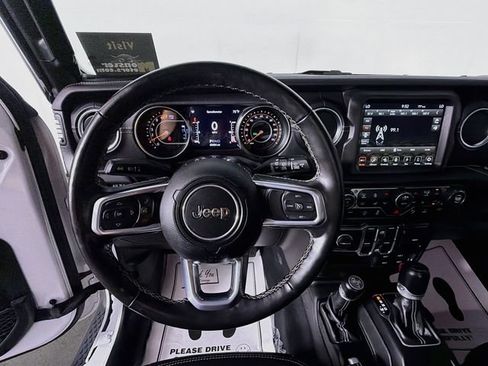 Used 2021 Jeep Wrangler Unlimited Sahara w/ Uconnect 4C Nav & Sound Group AWD/4WD image 11