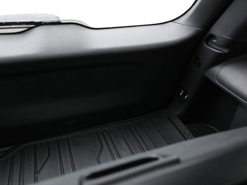 Used 2020 Chevrolet Equinox LT FWD image 23
