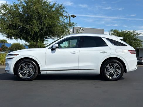 Used 2025 Genesis GV70 2.5T w/ Advanced Package AWD/4WD image 9