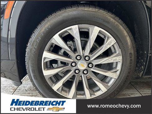 Certified 2023 Chevrolet Traverse Premier w/ LPO, Floor Liner Package image 9