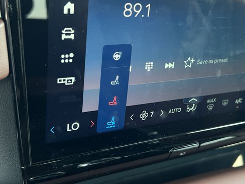 New 2025 Lincoln Navigator L Reserve image 19