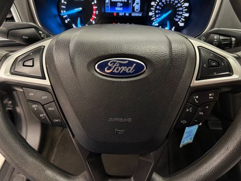 Used 2014 Ford Fusion SE FWD image 9