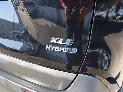 Certified 2021 Toyota RAV4 XLE w/ Convenience Package image 12