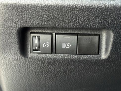 Used 2024 Toyota RAV4 XLE image 21