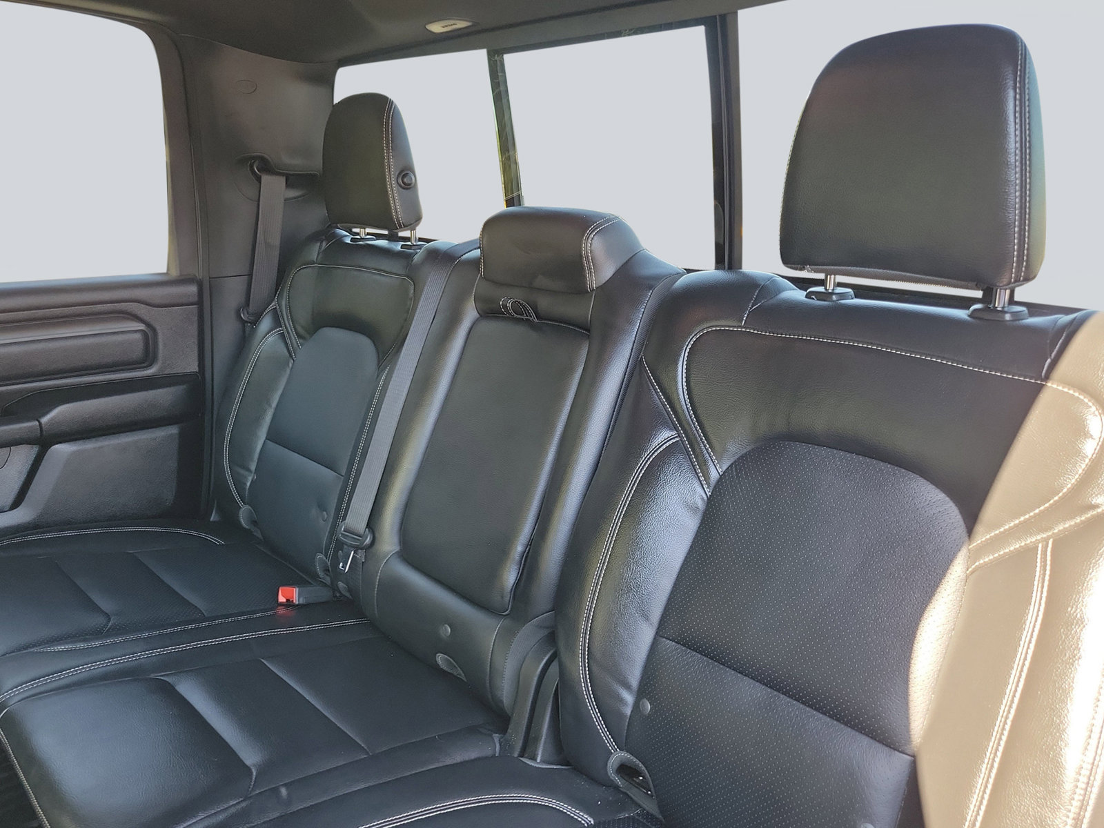 Used 2025 RAM 1500 Warlock AWD/4WD image 27