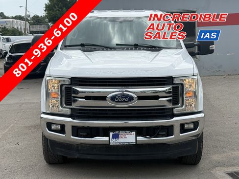 Used 2017 Ford F250 XLT w/ XLT Value Package AWD/4WD image 1