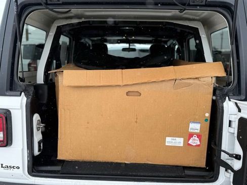 Used 2021 Jeep Wrangler Unlimited Rubicon w/ Dual Top Group image 13