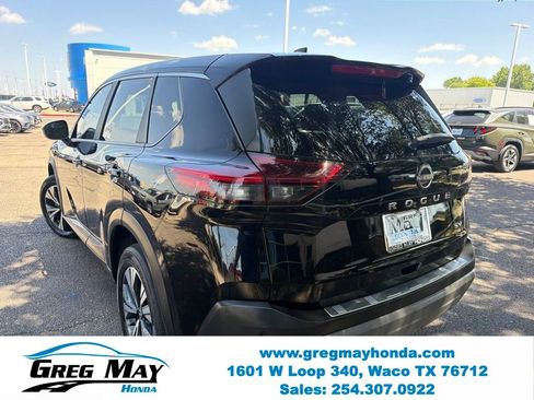 Used 2023 Nissan Rogue SV FWD image 6