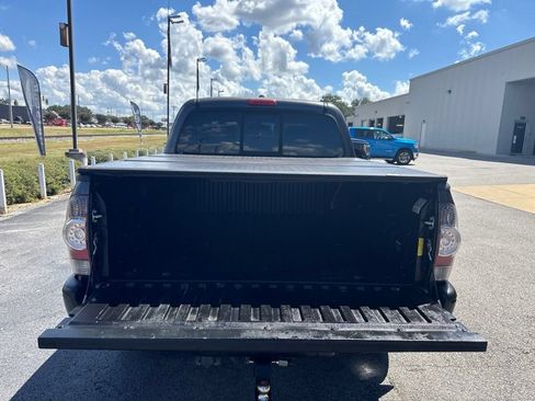 Used 2011 Toyota Tacoma 4x4 Double Cab w/ TRD Sport Pkg w/JBL Audio image 28