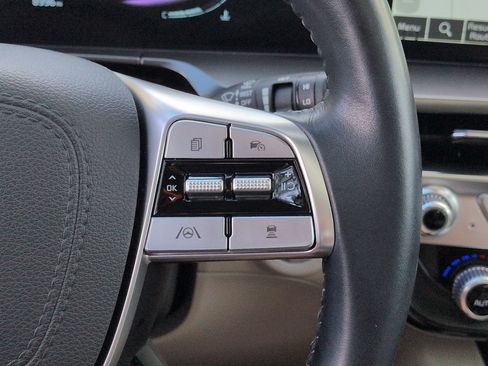 Used 2025 Kia Telluride S FWD image 27