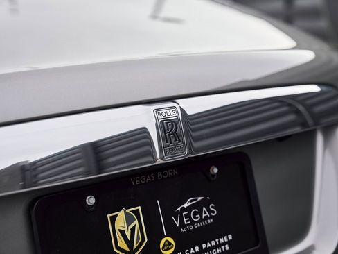 Used 2014 Rolls-Royce Wraith image 13