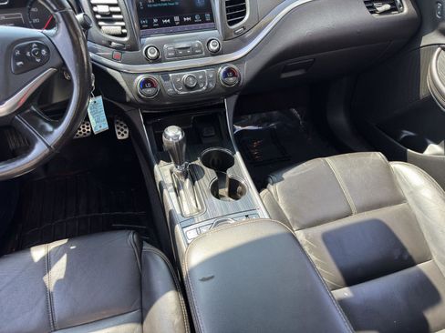 Used 2017 Chevrolet Impala LT FWD image 34