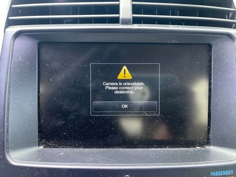 Used 2013 Ford Edge Limited FWD image 9