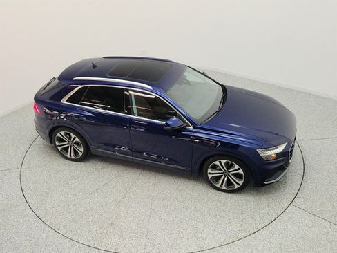 Used 2022 Audi Q8 Prestige AWD/4WD image 25