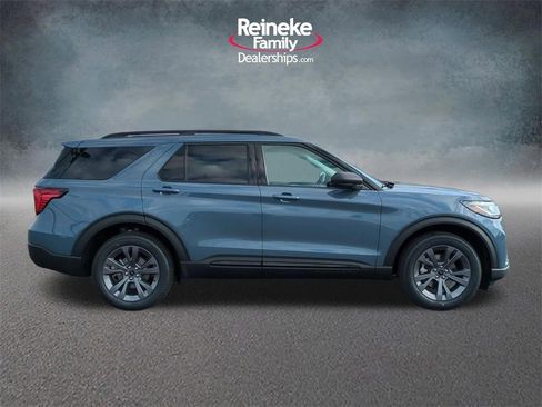 New 2026 Ford Explorer Active image 4