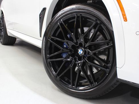 Used 2021 BMW X5 M w/ Competition Package image 20