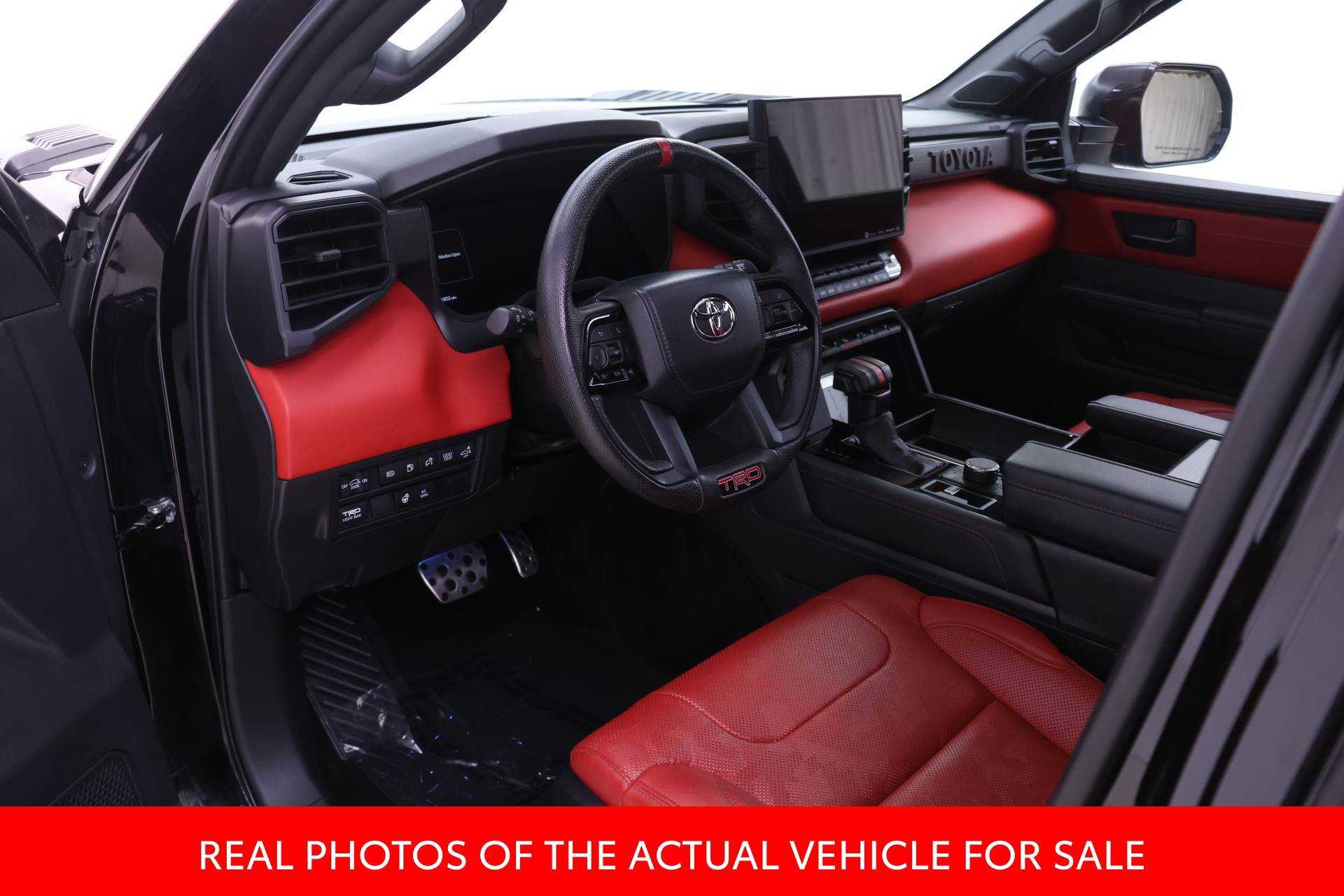Used 2024 Toyota Sequoia TRD Pro AWD/4WD image 3