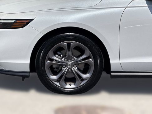 Certified 2023 Honda Accord EX image 11