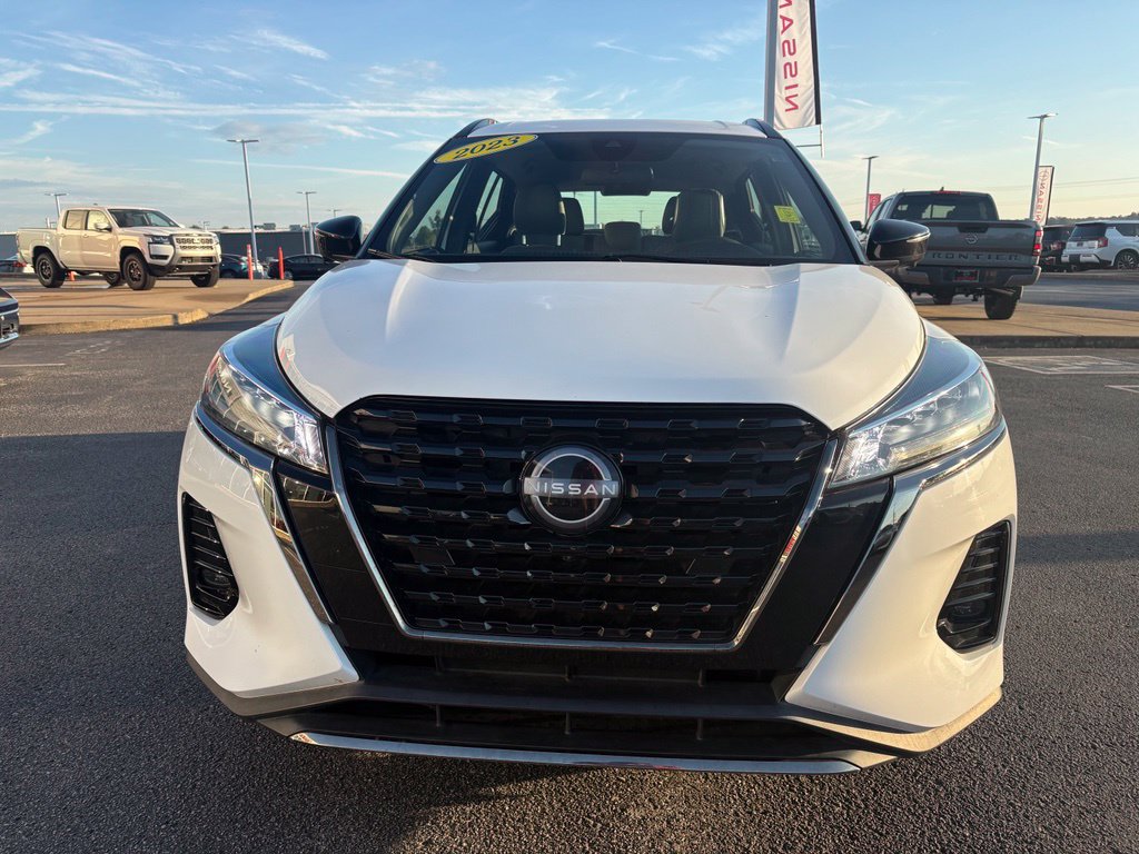 Used 2023 Nissan Kicks SR w/ SR Premium Package FWD image 10