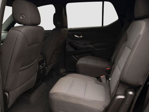 Used 2023 Chevrolet Traverse LT AWD/4WD image 14