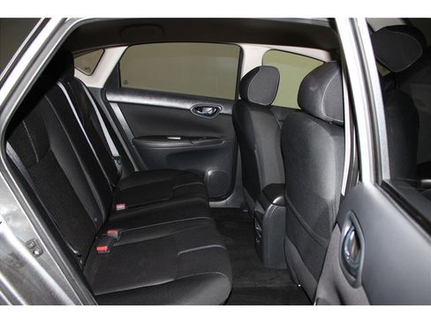 Used 2018 Nissan Sentra S w/ S Midnight Style Package image 21