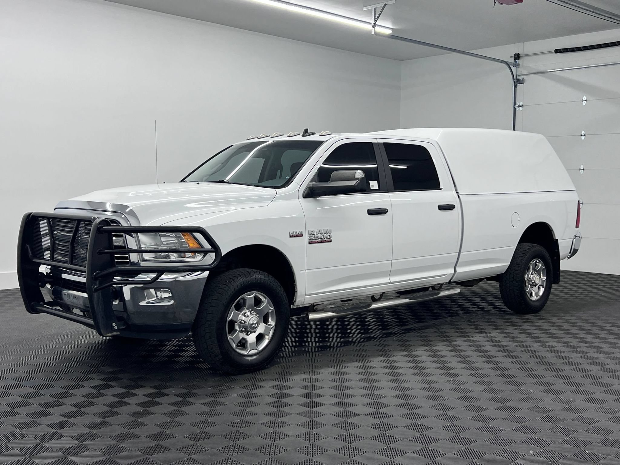 Used 2018 RAM 2500 SLT w/ Protection Group AWD/4WD image 1