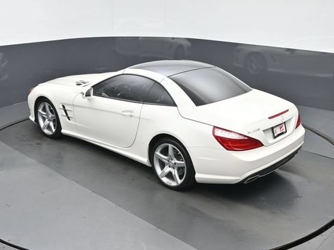 Used 2016 Mercedes-Benz SL 550 image 29