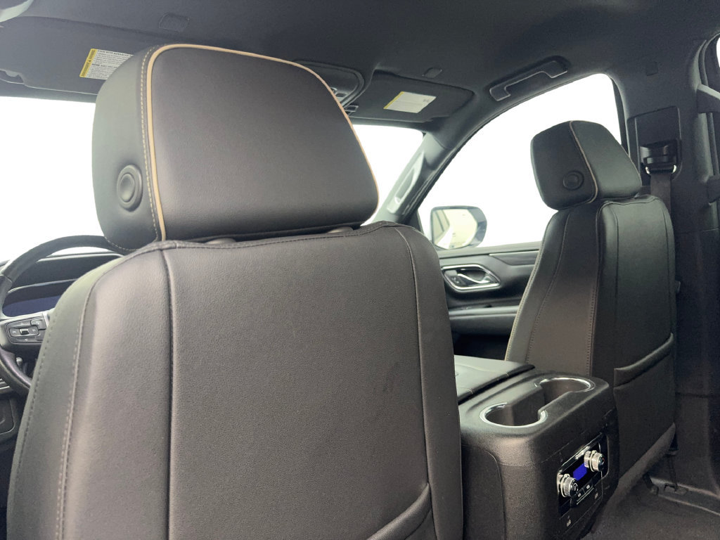 Used 2024 GMC Yukon SLT RWD image 39