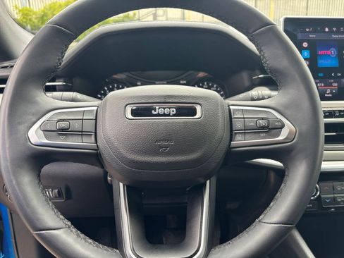 Used 2025 Jeep Compass Limited AWD/4WD image 29