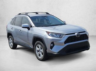 Used 2019 Toyota RAV4 XLE w/ Convenience Package FWD video 3