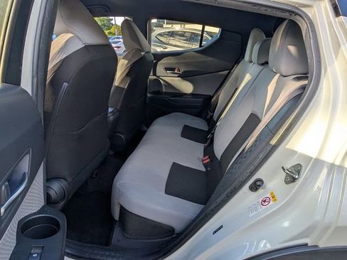 Used 2019 Toyota C-HR XLE image 14