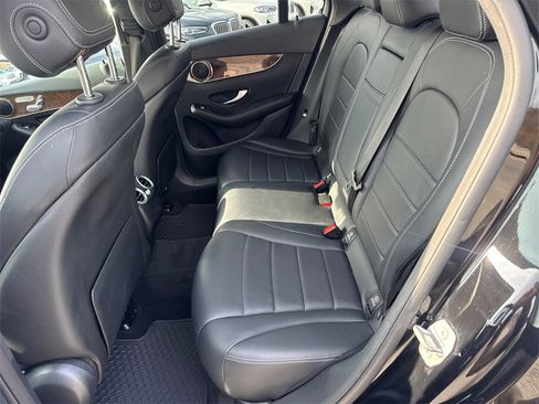 Used 2017 Mercedes-Benz GLC 300 image 20