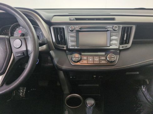 Used 2014 Toyota RAV4 XLE AWD/4WD image 18
