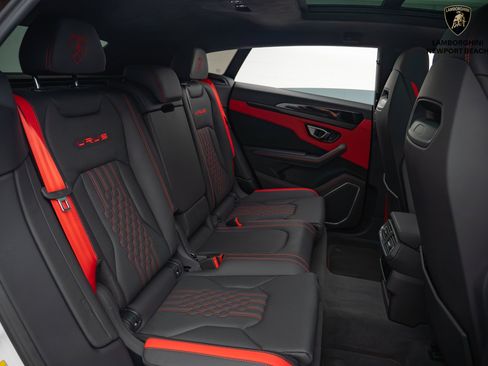 Used 2024 Lamborghini Urus S image 26