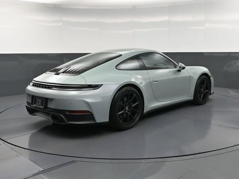 Certified 2025 Porsche 911 Carrera RWD image 8